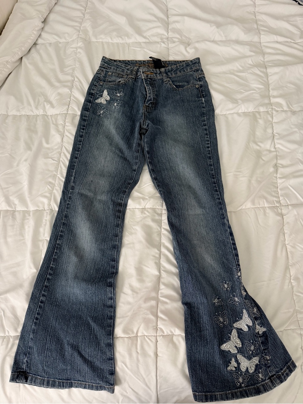 Arizona Jean Company Blue Bootcut Jeans with White Butterfly Embroidery